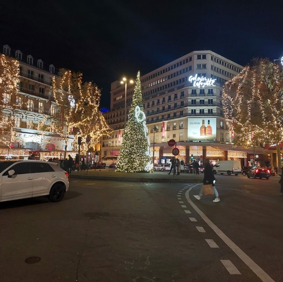 Meet your Posher, Loubna - Picture 2 of 2